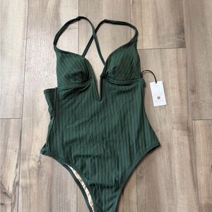 Shade & Shore Forest Green Ribbed One-Piece Swimsuit Small New with tags